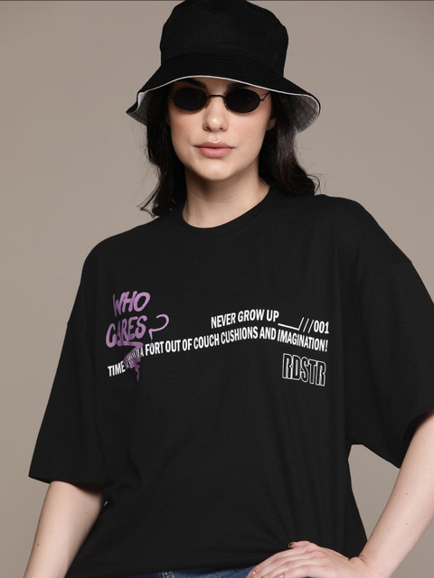 Roadster Typography Women Round Neck Black T-Shirt