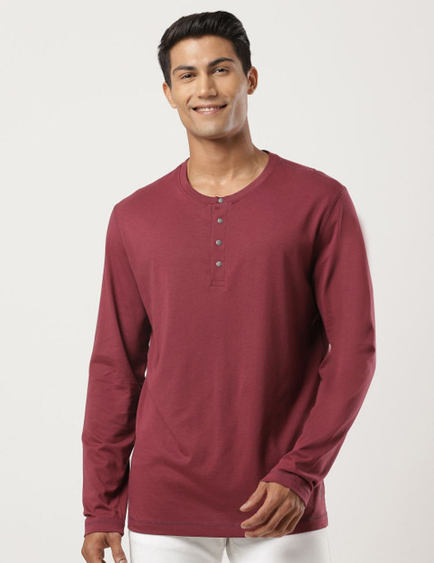 JOCKEY Solid Men Henley Neck Maroon T-Shirt Buy JOCKEY Solid Men