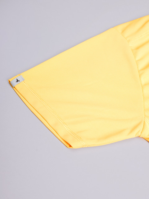 TECHNOSPORT Solid Men Round Neck Yellow T-Shirt - Buy TECHNOSPORT