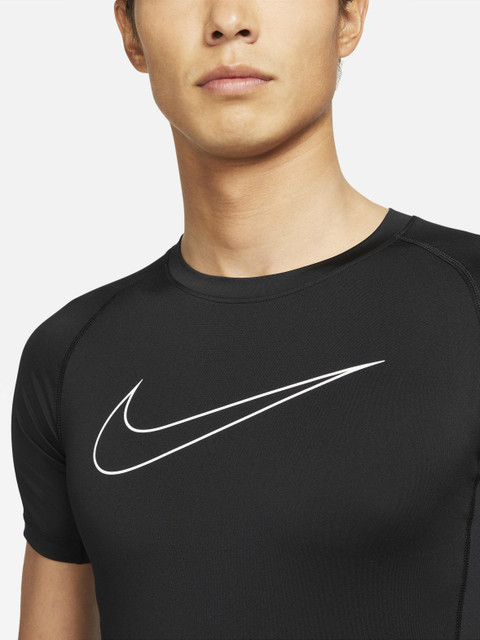 NIKE Solid Men Round Neck Black T-Shirt Buy NIKE Solid Men Round