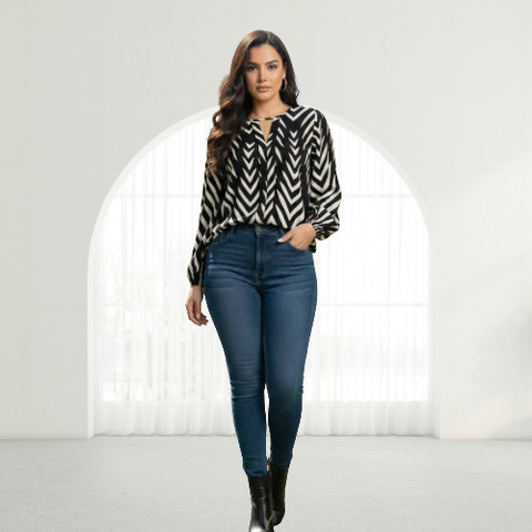 VAAMII Casual Printed Women Black Top - Buy VAAMII Casual Printed