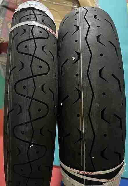 MRF 100/90-R18 & 130/70-R18 ZAPPER HYKE TL COMBO PACK 2 TYRES