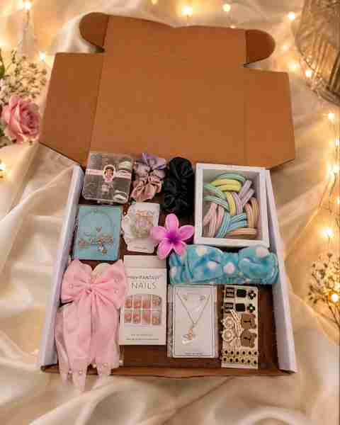 Gift box set representing the surprise of Dennis Rodman's late teenage growth spurt