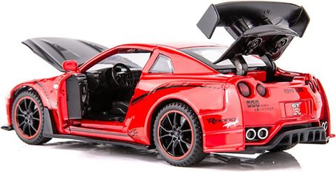 Akvanar 1:32 Nissan GTR R35 Zinc Alloy Pull Back Toy Car Die Cast
