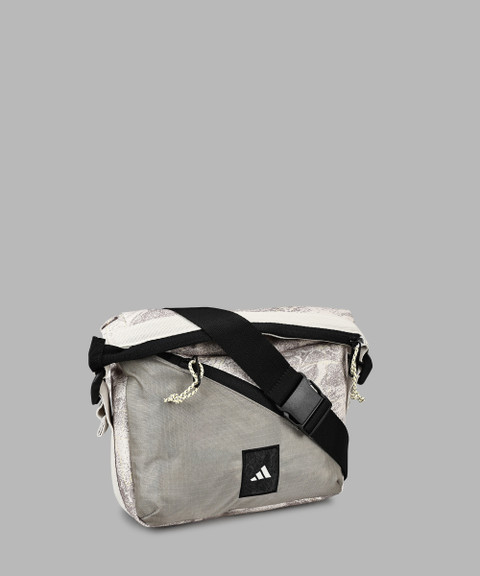 ⑱ ADIDAS CXPLR CROSSB GR Waist Bag Black - Price in India | Flipkart.com