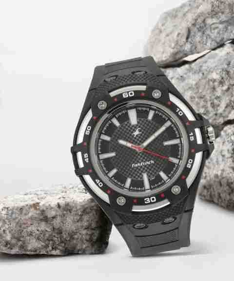 Buy Fastrack NP9332PP02 Analog Watch For Men 6168SL01