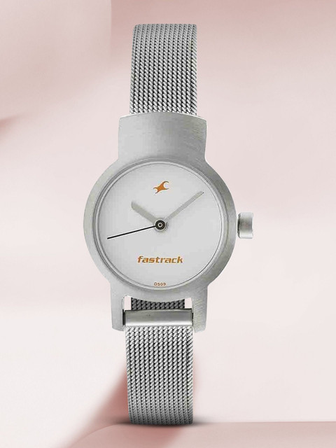 Fastrack Basics Analog Watch For Women Buy Fastrack Basics - Main Image