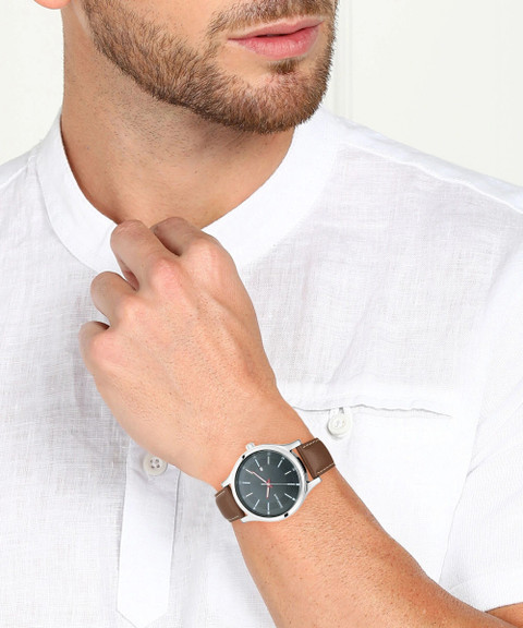 Fastrack 3240SL02 Fastrack With Date Black Dial Brown LeatherStrap ...