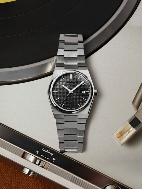 Daniel Radcliffe DRM PE Silver Black Professional Edge Analog