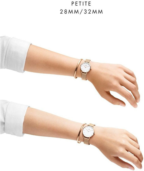 DANIEL WELLINGTON Petite Melrose Black color Round 28 mm