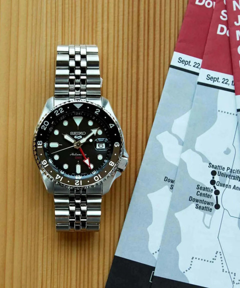 Seiko SKX Sports Style New Sports GMT Automatic SKX Style Analog
