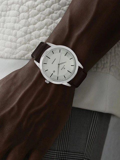 Titan Titan ClaStainless Steelic with Date Silver Dial Brown