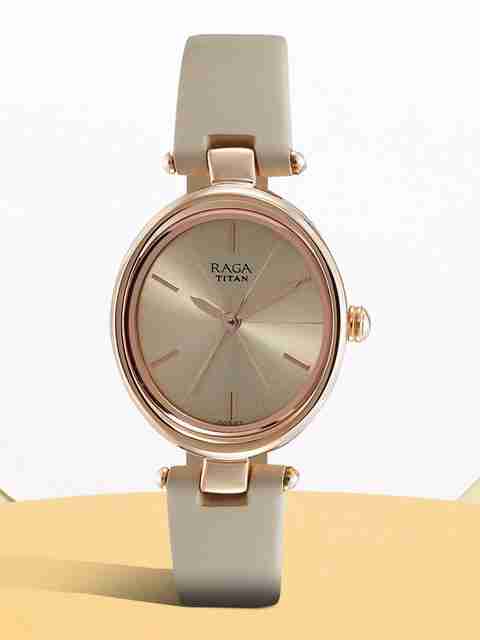 Titan Raga Viva Analog Watch For Women Buy Titan Raga Viva