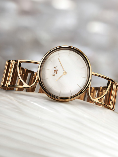 Titan Raga Power Pearls Raga Power Pearls Analog Watch For Women