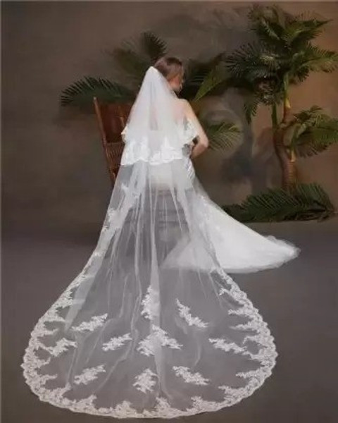 Unique Bridal Floor veil Cathedral/Chapel Wedding Viles Price in