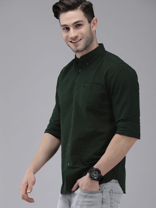 LEVI'S Men Slim Fit Solid Button Down Collar Casual Shirt - Image 8