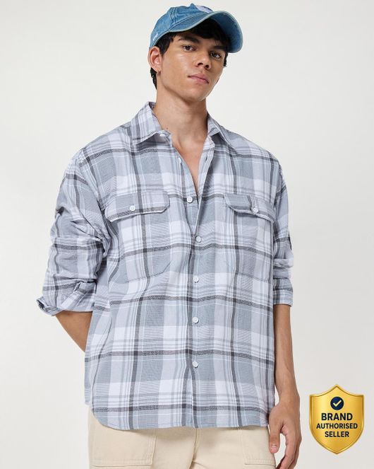 BEWAKOOF Men Oversized Fit Checkered Spread Collar Casual Shirt - Image 7