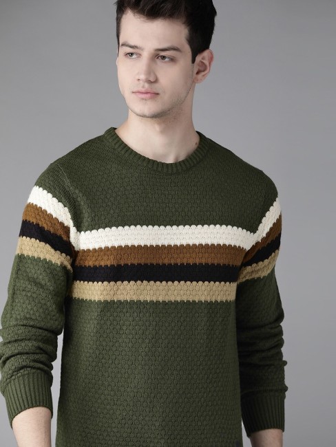 Buy Men Black Solid V Neck Sweater Online - 656321