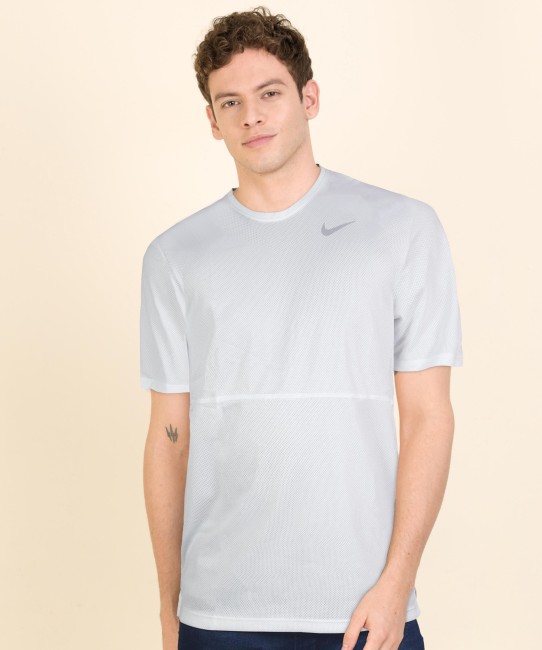 Nike Tshirts - Buy Nike Tshirts @Upto 40%Off Online at Best Prices In India