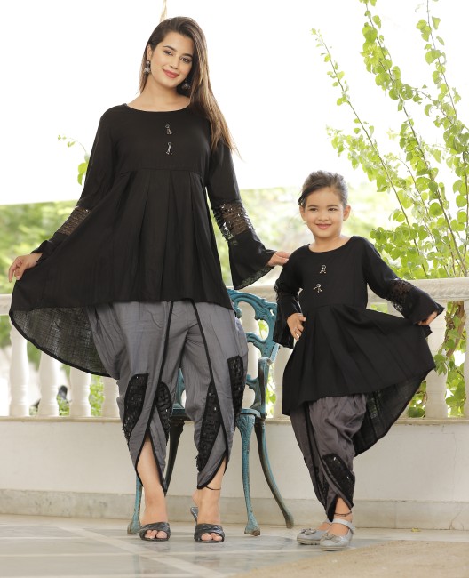 Mother and deals daughter dresses flipkart