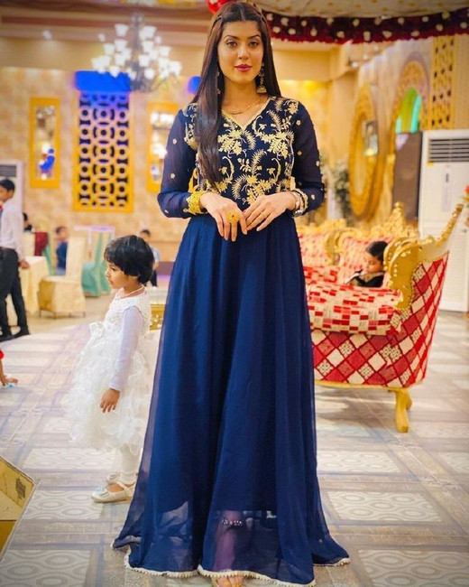 Straight Womens Gowns Buy Straight Womens Gowns Online at Best