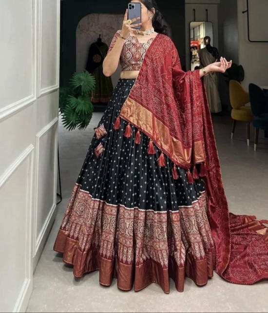 Lehenga for wedding outlet flipkart