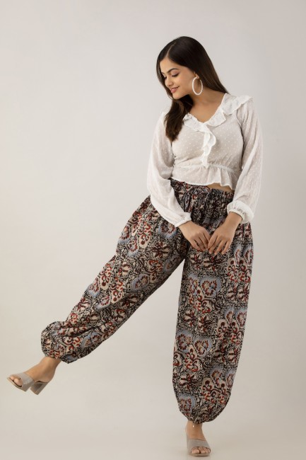 What to Wear with Harem Pants  Plus size harem pants, Harem pants outfit,  Haram pants outfit