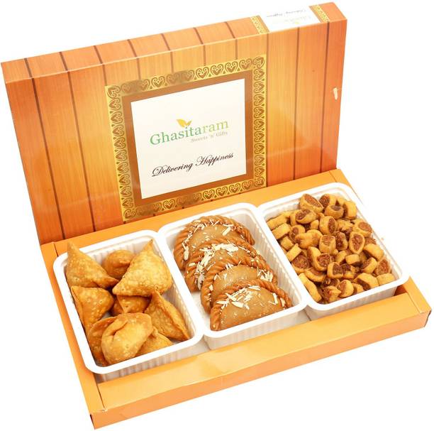 Ghasitaram Gifts Sweets Hampers- Gujiya, Farsan Samosa and Bhakar Wadi hamper Combo