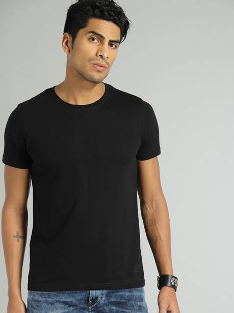 Roadster Men Solid Round Neck Pure Cotton Black T-Shirt