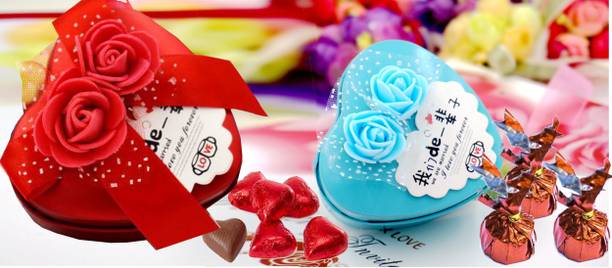 Kinoki Red and Light Blue Metal Heart Shape Chocolate Boxes valentine Gift Truffles