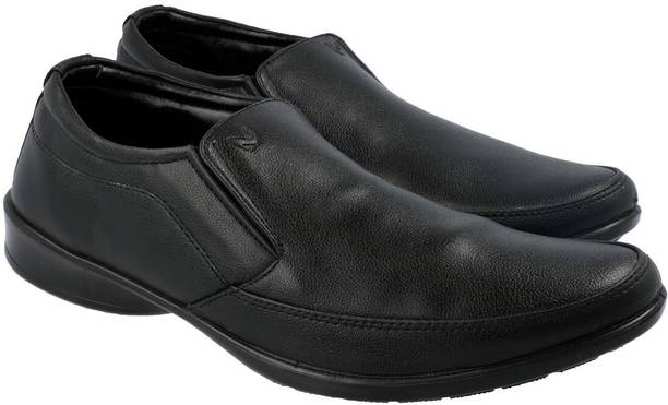 walkaroo formal shoes