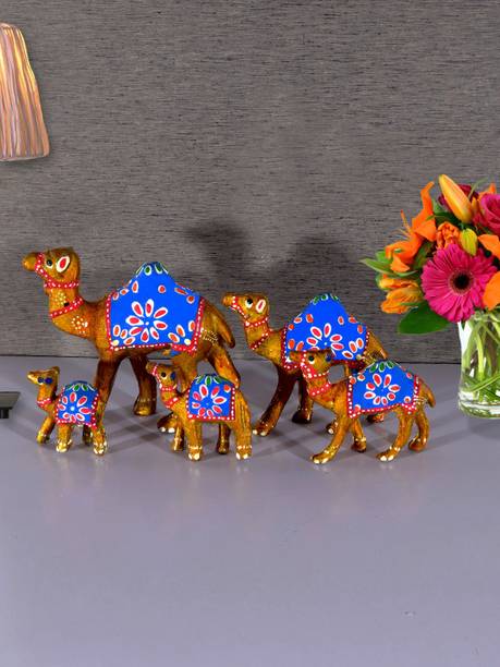 Flipkart SmartBuy Handcrafted S/5 Camel Showpiece Decorative Showpiece  -  15.24 cm