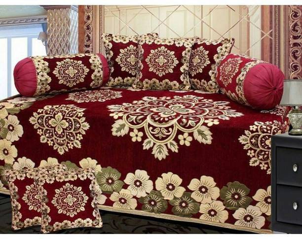 Shivkirpa Velvet Floral Diwan Set
