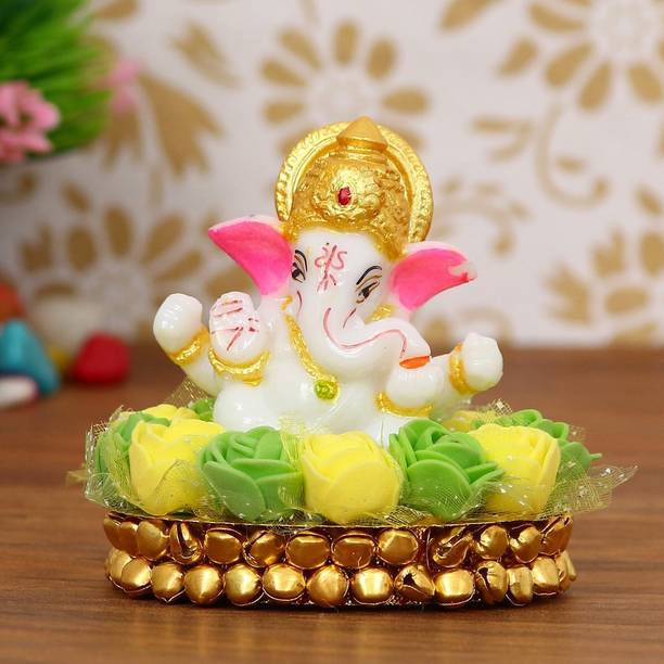 Flipkart SmartBuy Lord Ganesha Idol on Decorative Handcrafted Plate with Green and Yellow Flowers Decorative Showpiece  -  8 cm