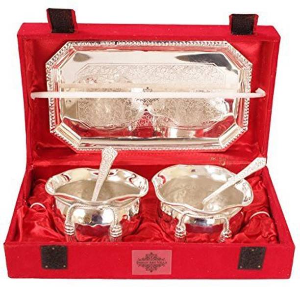 GIFTCITY Silver Bowl Set with Embossed Tray and 2 Spoon, 300 Ml Each Gift for Diwali Gift,House Warming, Wedding Gift, Anniversary Gift Bowl, Tray, Spoon Serving Set (Pack of 5) Brass Decorative Platter