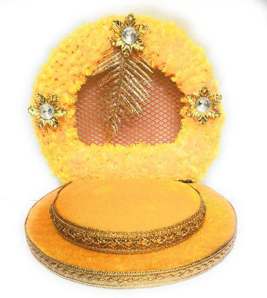 Idolsplace Beautiful Yellow Velvet Laddu Gopal Ji Bed/singhasan for Janmashatmi Pooja in Home Temple 10 cms Wooden Pooja Chowki