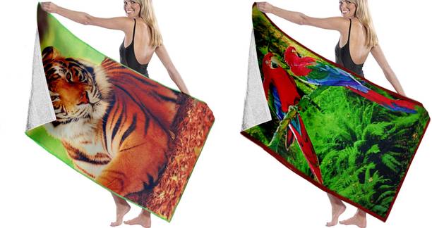 Lushomes Microfiber 220 GSM Bath Towel