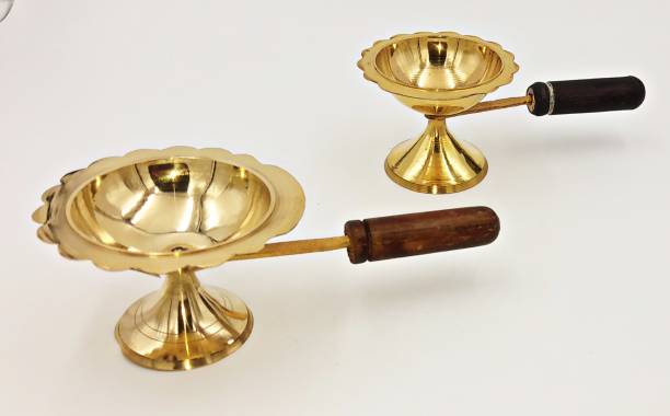 SHLINCO SHLINCO Brass Handcrafted Puja Dhoop /Puja Aarti, Incense Burner, Loban Burner,Bakhoor Burner,Dhoop Dhuni, Sambrani Dhoop, with Wooden Handle for Home, Temples,Offices &amp; Gifting| Set Of 2| Brass (Pack of 2) Hanging Diya