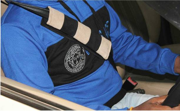 KOZDIKO Seat Belt Cushion Pillow Beige Black 2 pcs For Fiat Linea Seat Belt Buckle