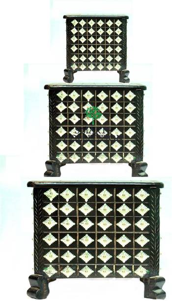 Smarts collection Beautiful Antique Wooden Stool with Brass Cutting Design Storage Stool for Living Room and Bedroom Furniture (Brown ) Solid Wood Corner Table (Finish Color - Brown, Pre-assembled) Solid Wood Side Table (Finish Color - brown, Pre-assembled)(Size 12x12x12 ,15x15x15, 18x18x18 inch) Solid Wood Side Table