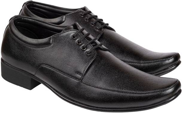walkaroo shoes flipkart