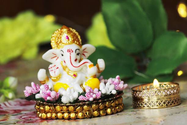 Miss Peach Handicrafted Lord Ganesha Idols for home decor |Meditating Ganesh|Ganesha Idol for car dashboard, gifts And home|Ganesha statue in Religious Idols |Ganesha statue|Showpiece for living room|Ganesh ji ki murti|ganpati |Showpiece gift sets|statues|showpiece for living room|Ganesha showpiece |showpieces in home| Decorative Showpiece  -  9 cm