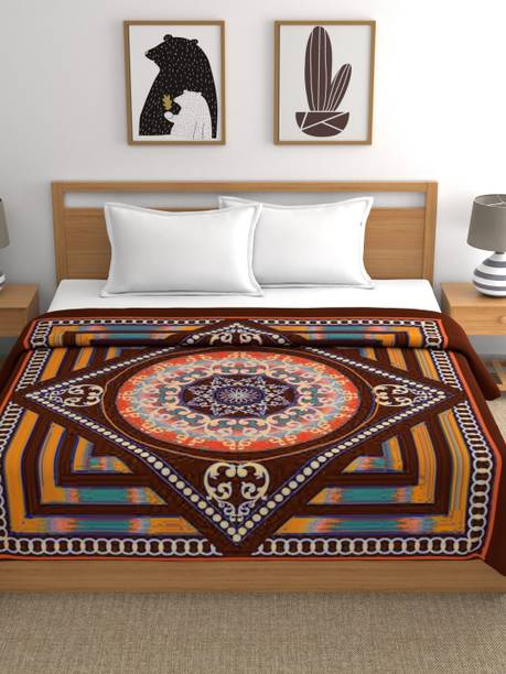 Raymond Home मोटिफ डबल मिंक ब्लैंकेट