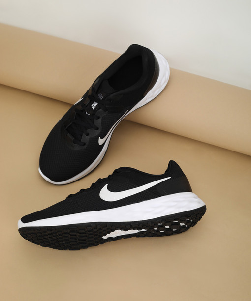 nike winflo 8 flipkart