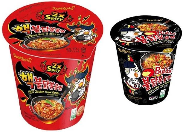 Samyang Hot Chicken 2X Spicy Buldak Cup Noodle,70gm (PK1) & Black Stir Fried , Hot Chicken Flavor Ramen Cup, 70mg PK1 (Pack Of 2) 140gm (Combo pack ) Imported Cup Noodles Non-vegetarian