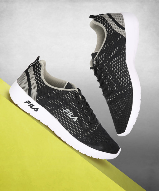 black fila running shoes