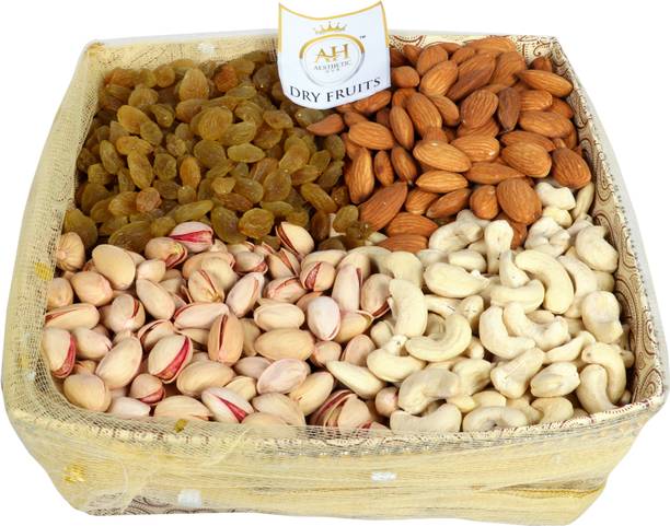AESTHETIC HUB GIFT BOX TRY03 ALMONDS250G,CASHEW250G,PISTA250G&RAISINS250G Almonds, Cashews, Pistachios, Raisins