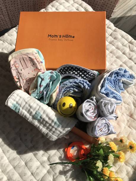 Mom's Home Supersoft Baby Organic cotton Muslin Combo gift set, 0-6 Month - 15 pieces