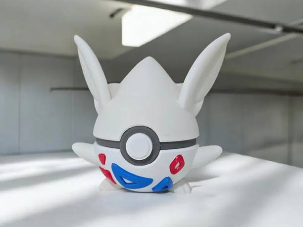 Yup That 3D Guy Togetic Pokeball-It Opens (3D printed and hand painted)