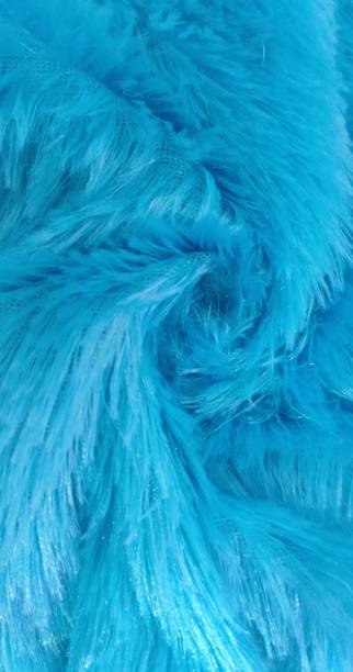 yo comfort Unstitched Sky Blue Fur Fabric-58inL/38inH/2cmHair Length. Use: Soft Toys, Cushions, Dresses, Jackets, Home Furnishing Etc.
